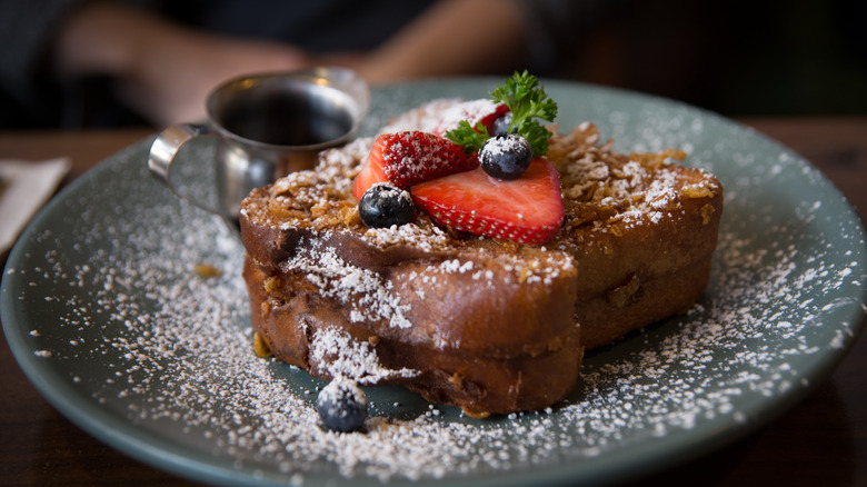 Chocolate french toast with berries