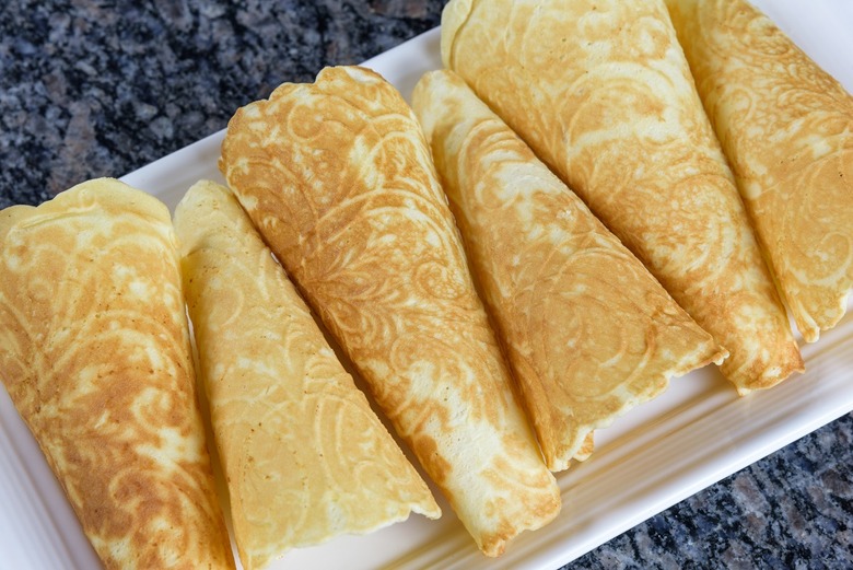 Norwegian Krumkake Recipe