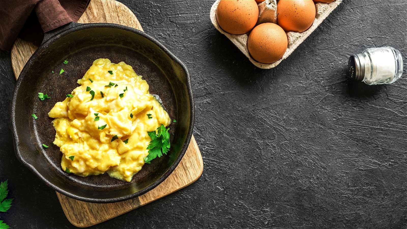 Awesome Pan Fried Scrambled Eggs #scrambledegg #eggs 