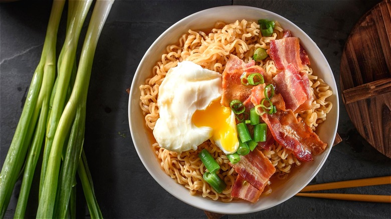 Ramen with egg, onion, and bacon 