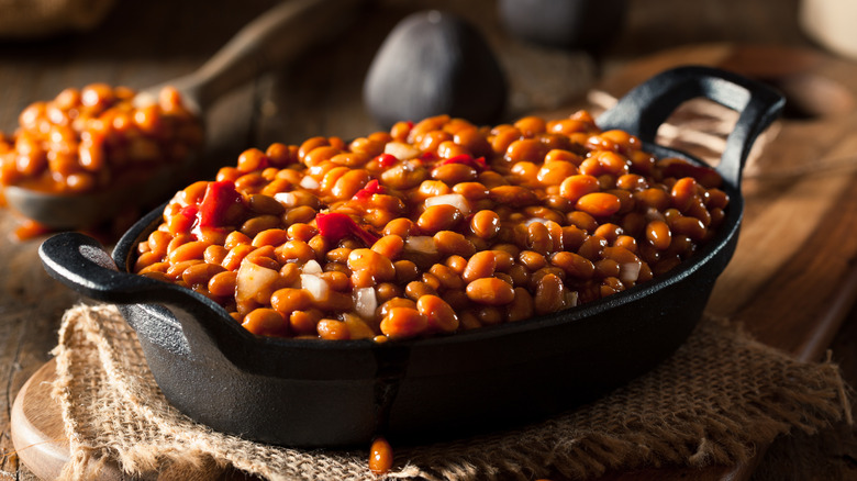 Baked beans in cast iron dish