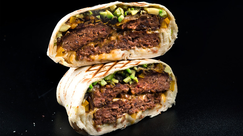 burger in pita bread