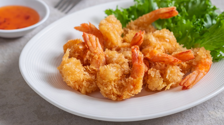 Fried shrimp on plate