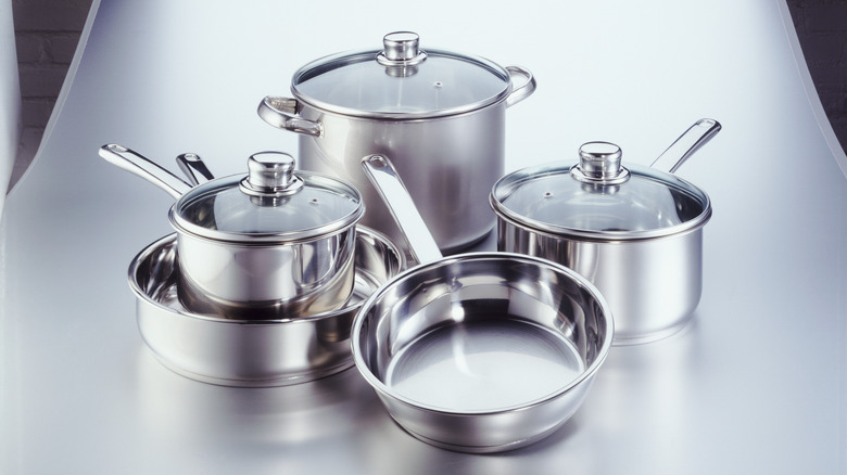 Stainless steel cookware