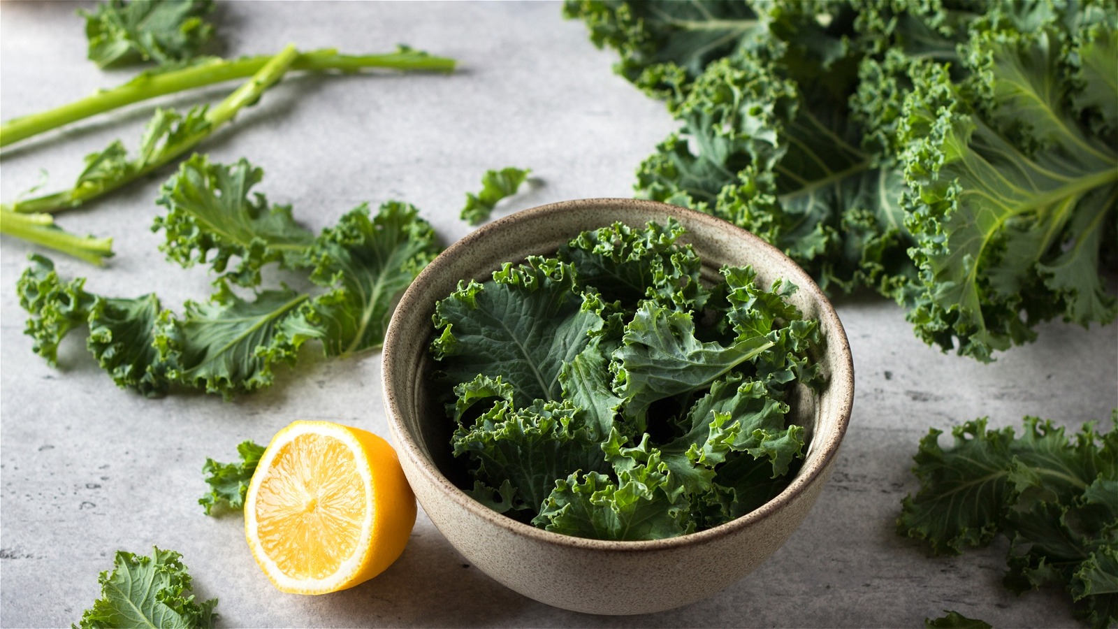 How to Tell if Kale is Bad And How Long Does it Last
