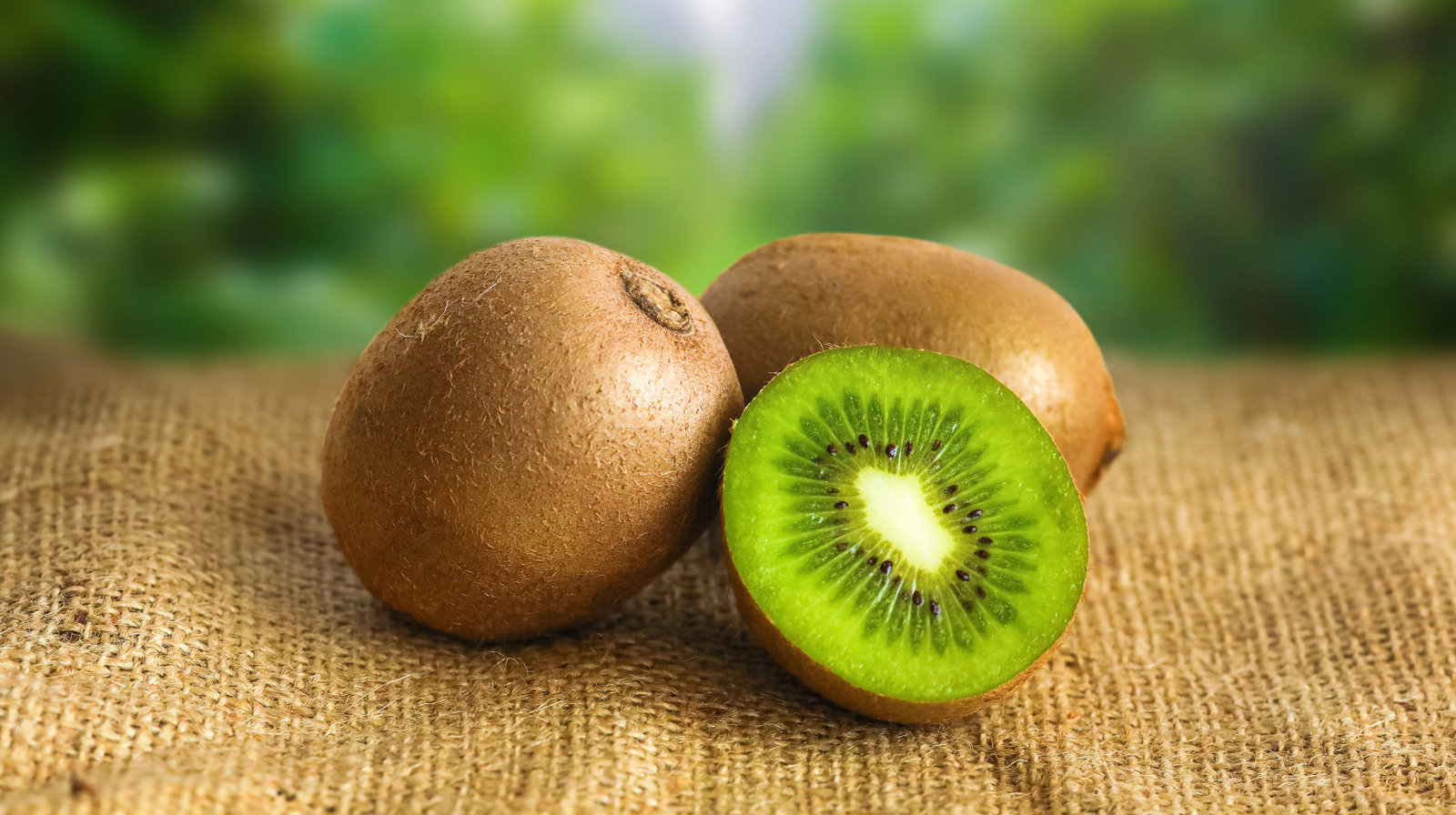 Internet Asks: Types of Kiwi Fruit