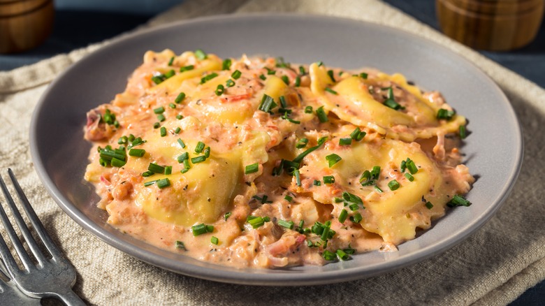 lobster ravioli in tomato cream sauce