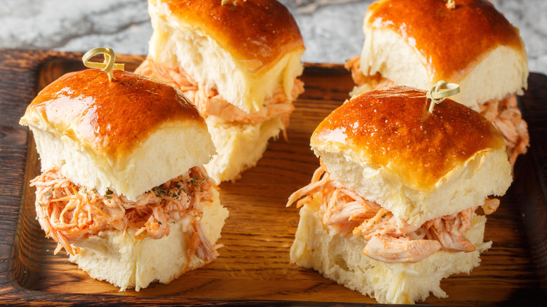 Shredded chicken mini sliders