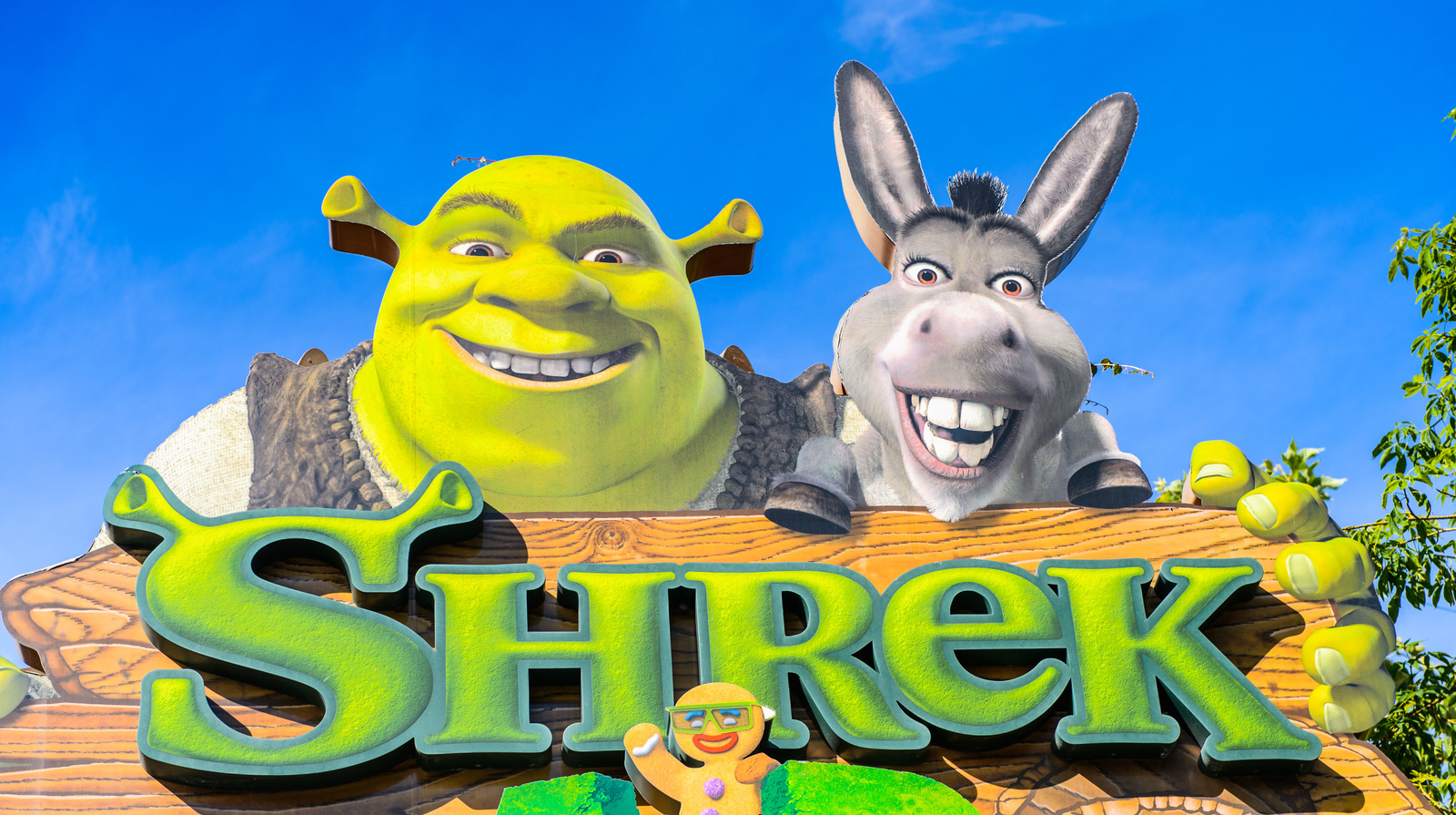 https://www.thedailymeal.com/img/gallery/shrek-inspired-foods-you-might-have-forgotten-about/l-intro-1667243916.jpg