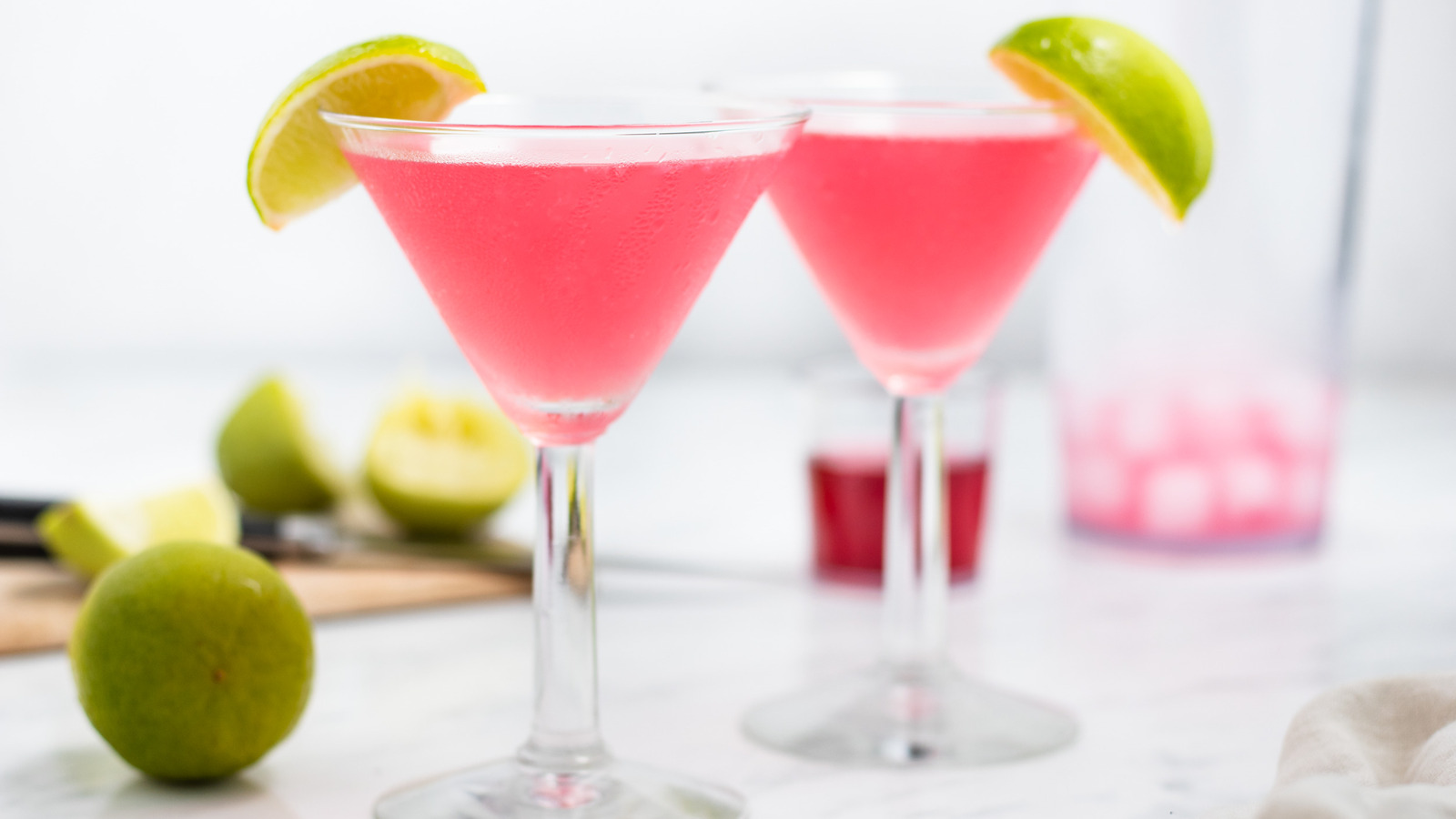 Simple Cosmopolitan Cocktail Recipe 