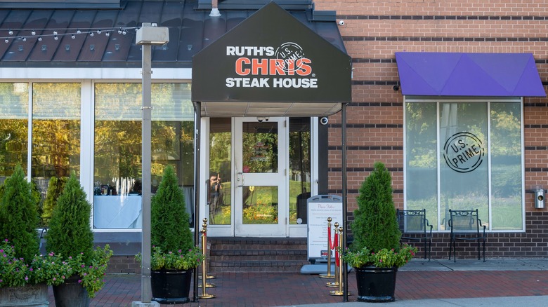 Ruth's Chris Steak House entrance