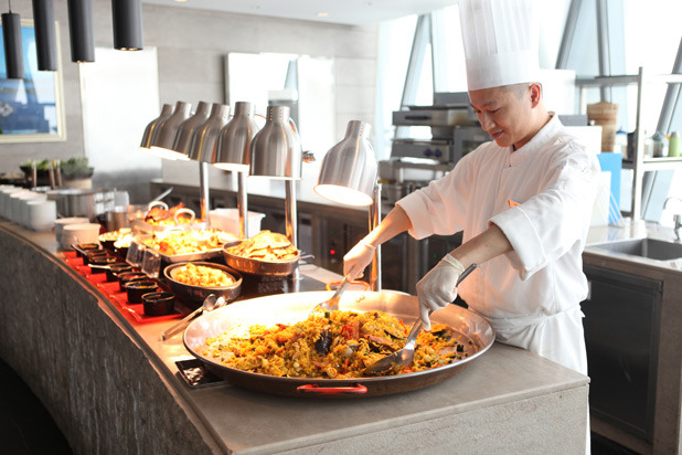 3) Twist Mediterranean Buffet, Canton Tower, Guangzhou, China: 1,387 feet