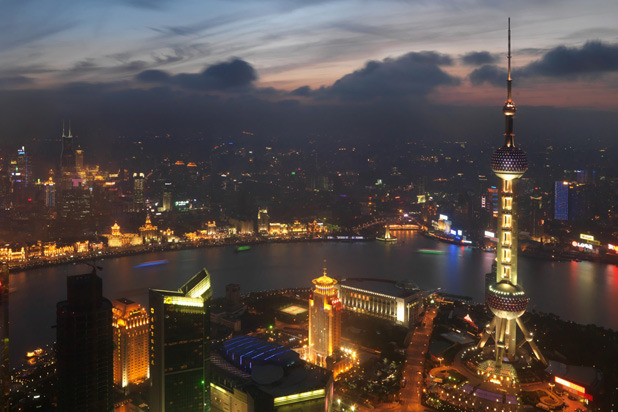 9) Club Jin Mao, Jin Mao Tower, Shanghai, China: 1,082 feet