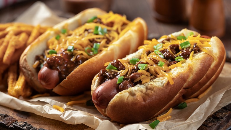 chili dogs with cheese