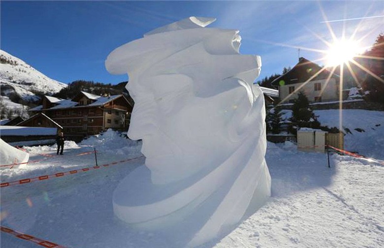 Concours International de Sculpture sur Glace et sur Neige, France