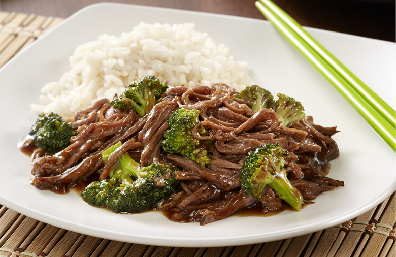 slow cooker beef and broccoli