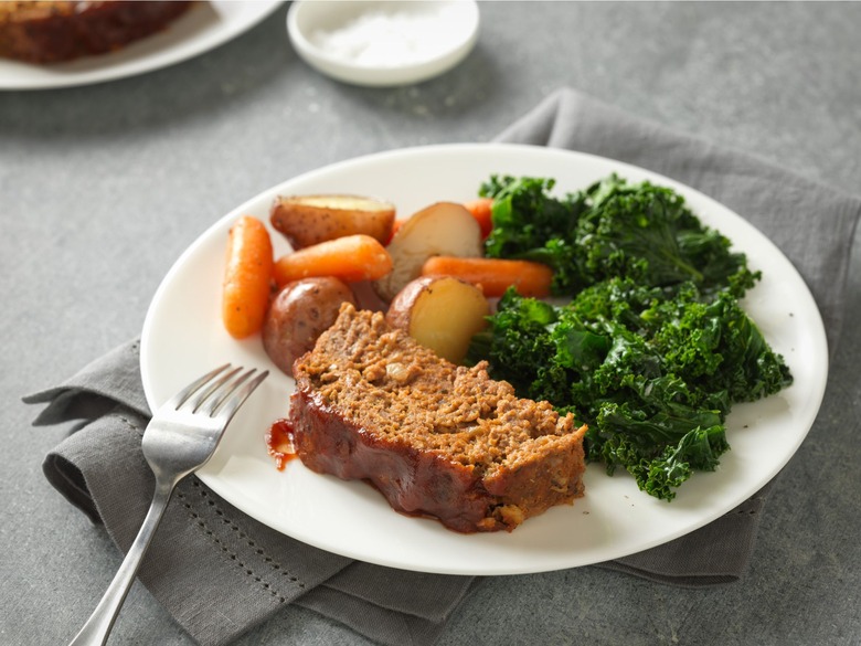 Slow Cooker Beef Meatloaf and Vegetables