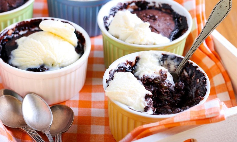 Slow-Cooker Easy Chocolate Pudding Cake