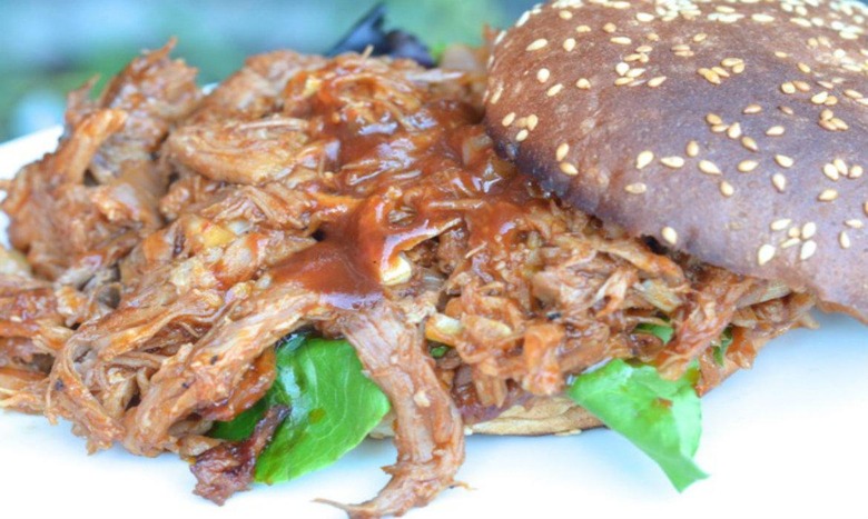 Slow-Cooker Pulled Pork Sandwiches