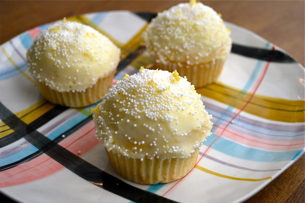 Snowy Lemon Cupcakes