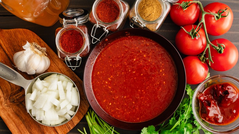 Sofrito sauce and ingredients