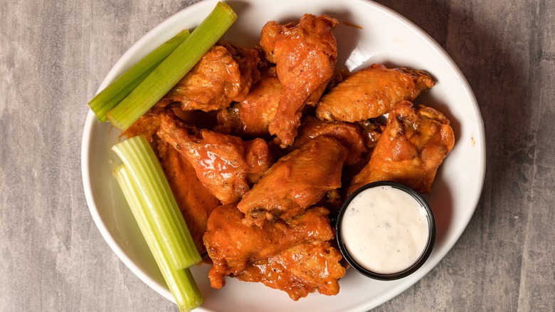 buffalo wings celery cheese sauce