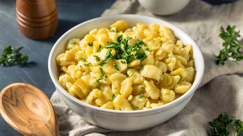 spaetzle with parsley