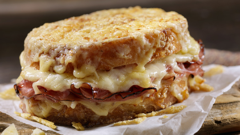 Croque monsieur sandwich