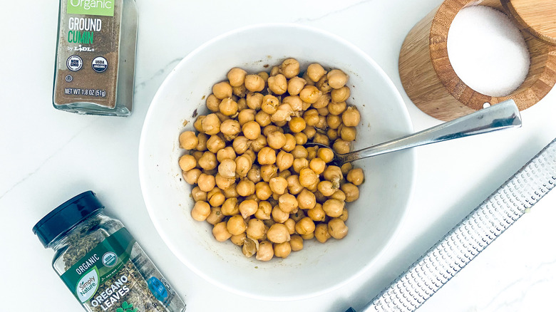 spiced chickpeas in bowl