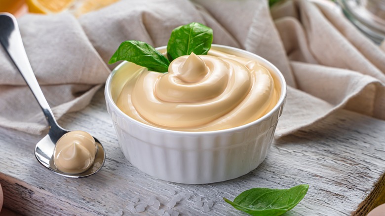 Sriracha mayo sauce in white bowl