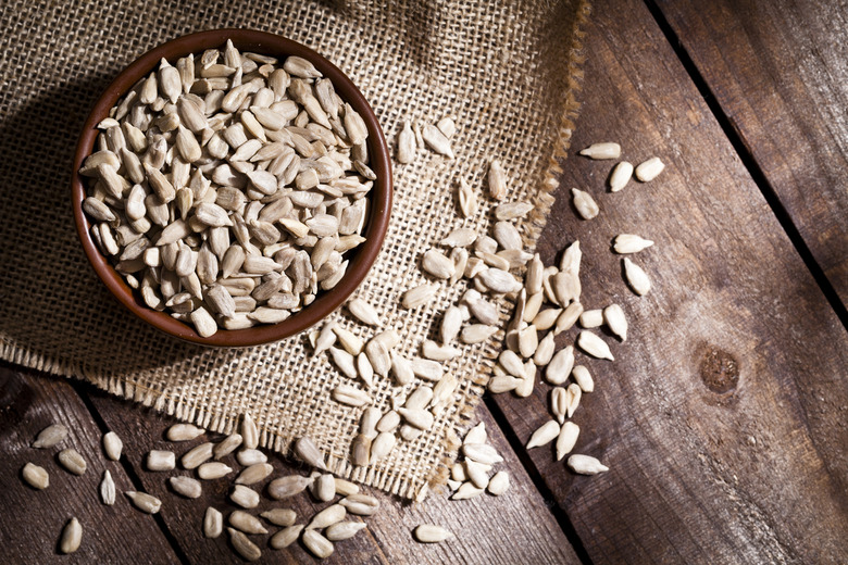 Stop Taking Vitamin E: Eat Sunflower Seeds