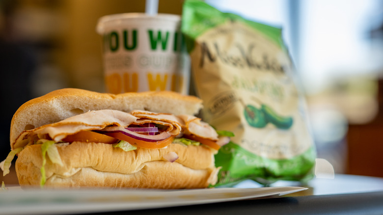 Subway sandwich with chips 