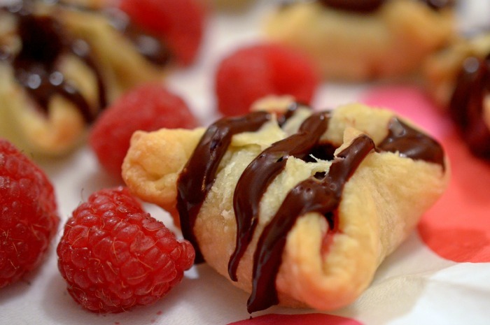 Puffed Chocolate Raspberry Wontons