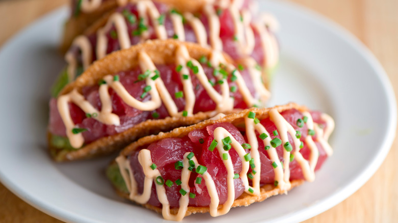 Fried raw tuna tacos