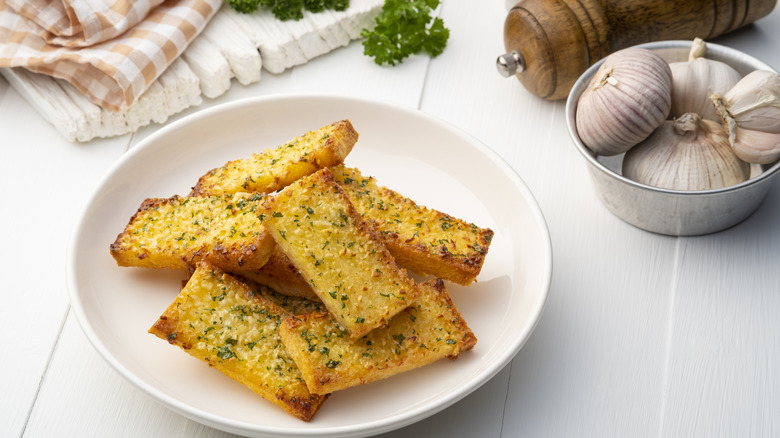 crispy garlic bread on plate