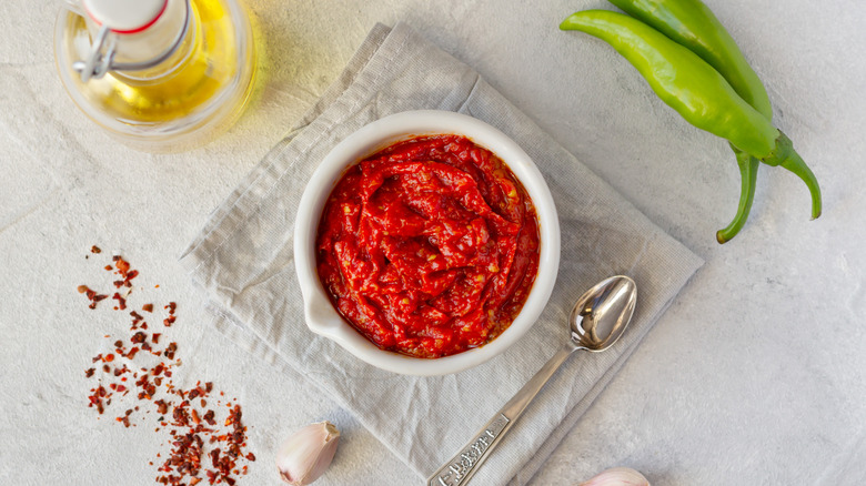 Tomato sauce with red pepper flakes