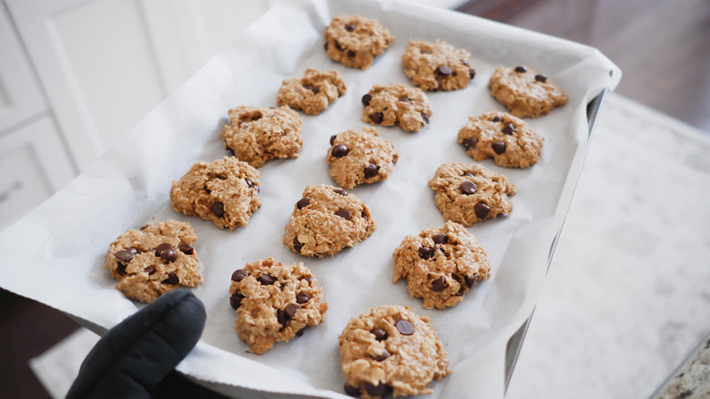 cookies on baking pan with parchment paper