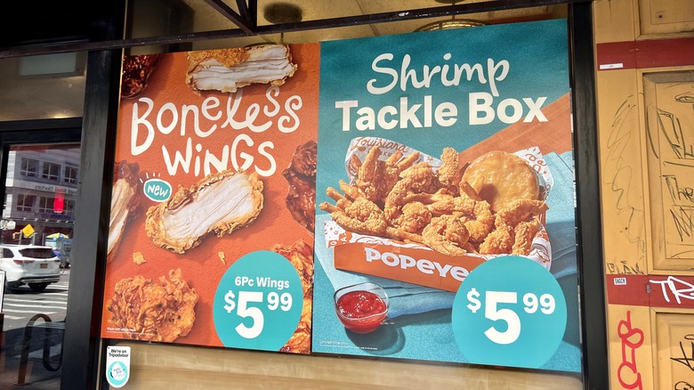 Boneless Wings sign outside of Popeyes