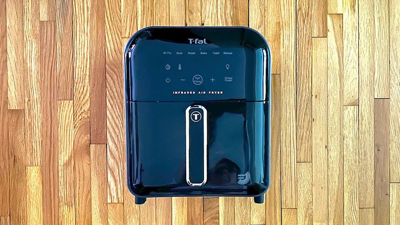 Review T Fal s New Infrared Air Fryer Blew Us Away With Its Crisping Capabilities