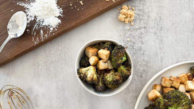 teriyaki tofu and broccoli single serving