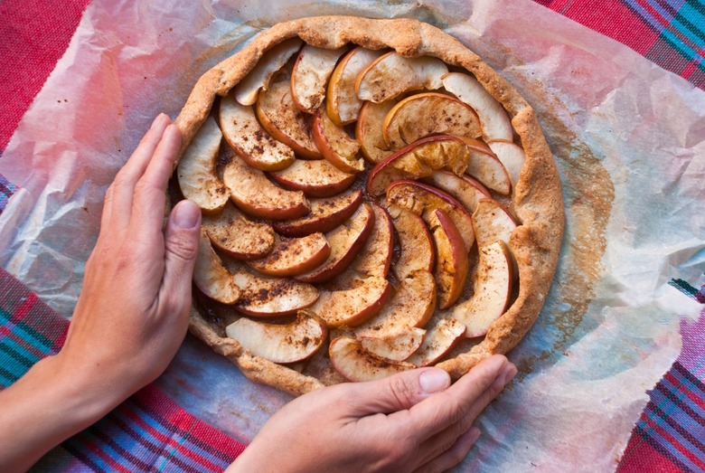 2 days out: Make and bake pies (2 hours)