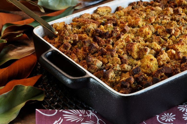 Thanksgiving Day: Make stuffing (1 hour)