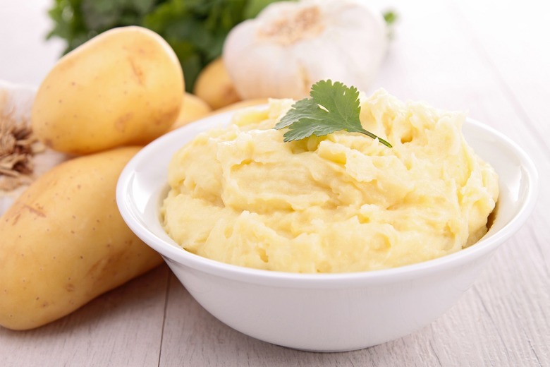 Thanksgiving Day: Make mashed potatoes (30 minutes)