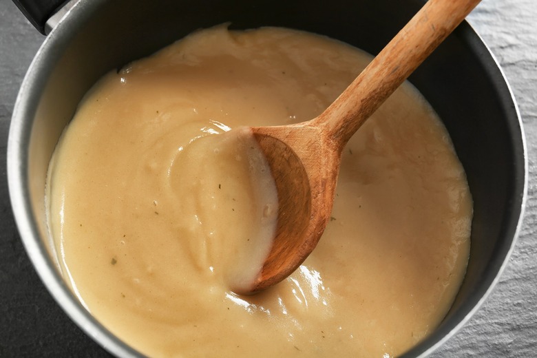 Thanksgiving Day: Make gravy (45 minutes)