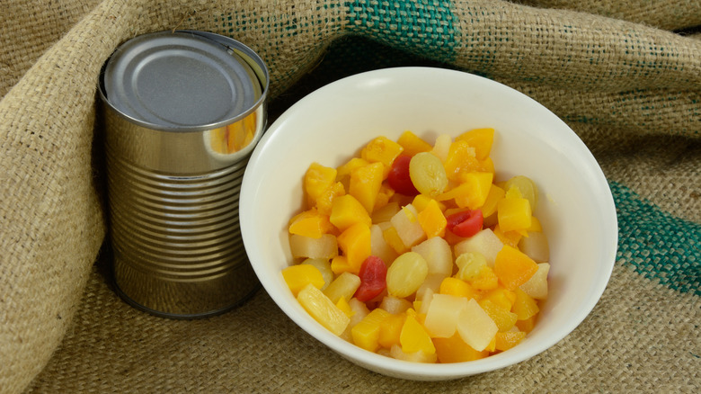 Fruit cocktail in bowl