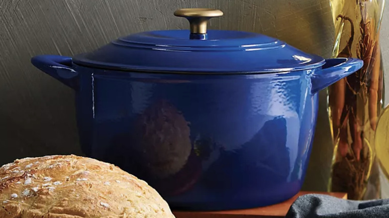 Tramontina blue dutch oven