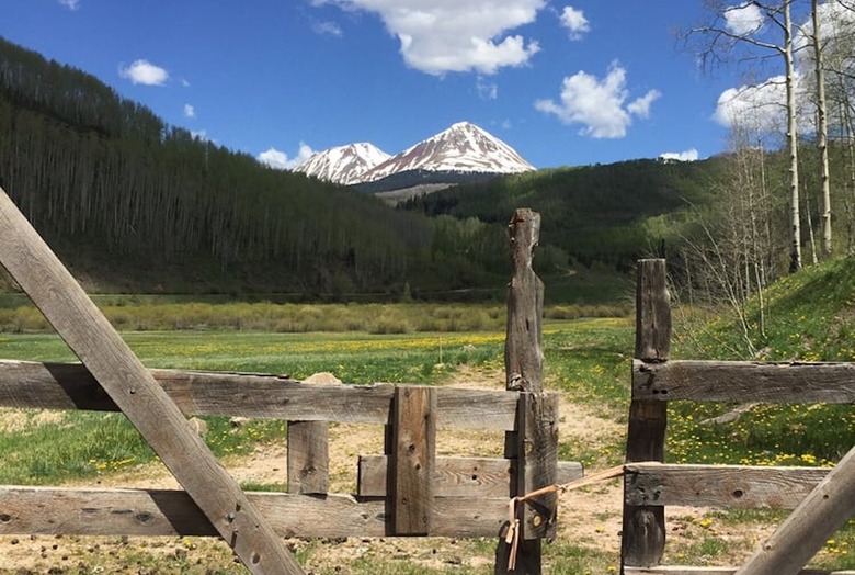 Dunton Hot Springs (Dunton, Colo.)