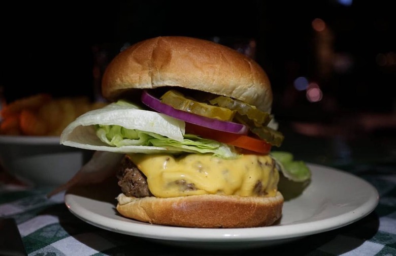 SF's best smash burger is made by a former college baseball star