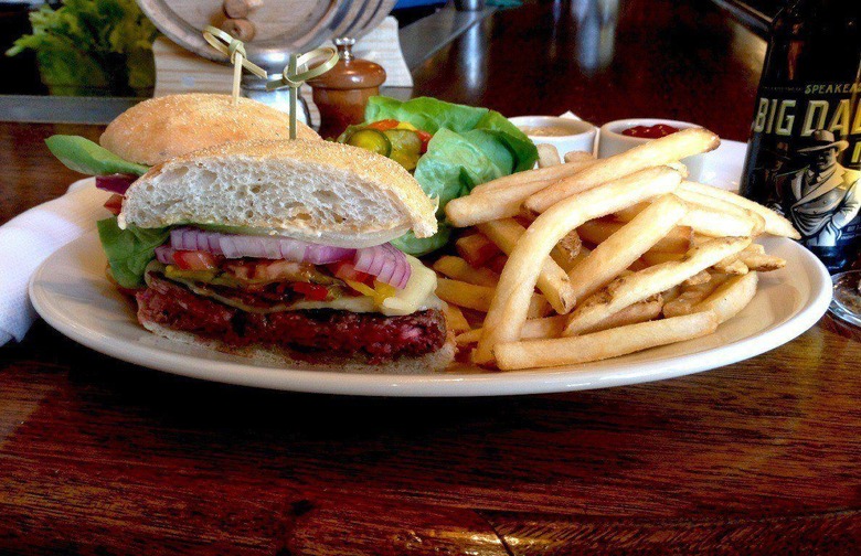 #18 Half Pound Niman Ranch Cheeseburger, Mustards Grill, Napa, Calif.	