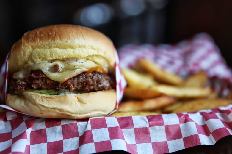 #75 Sammy's 50 Burger, Sam's Tavern, Seattle